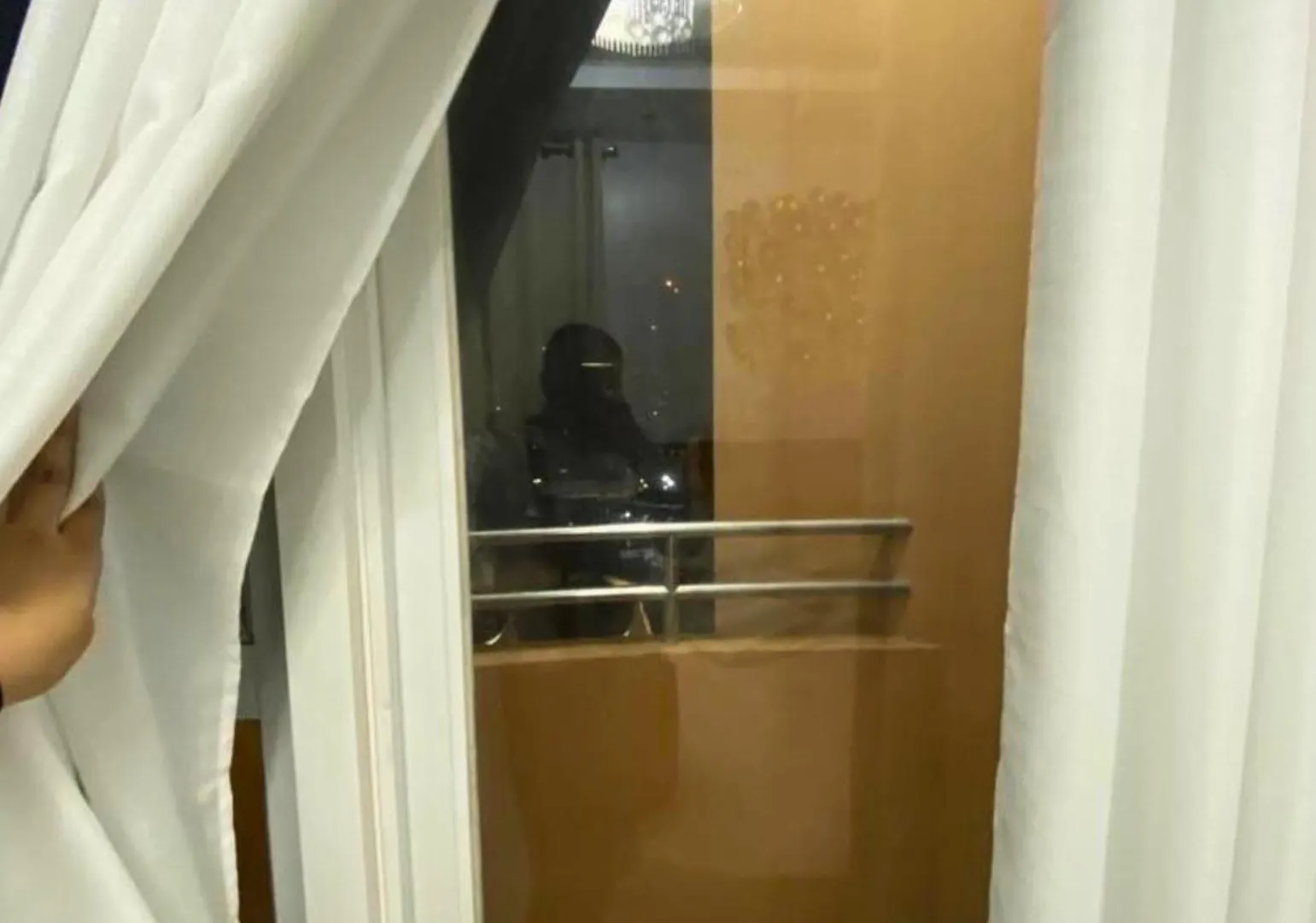 Family Room Staycation In The Heart Of Manila, With 2 Balcony Plus 40 Percent Promo Discount Plus Free Pool Access, Plus Free Sauna Promo In Manila Bay, Robinsons Place, Ermita, Pgh, Bellagio, Up Pedrogil, Staycation Updated 2025 Price Hotel